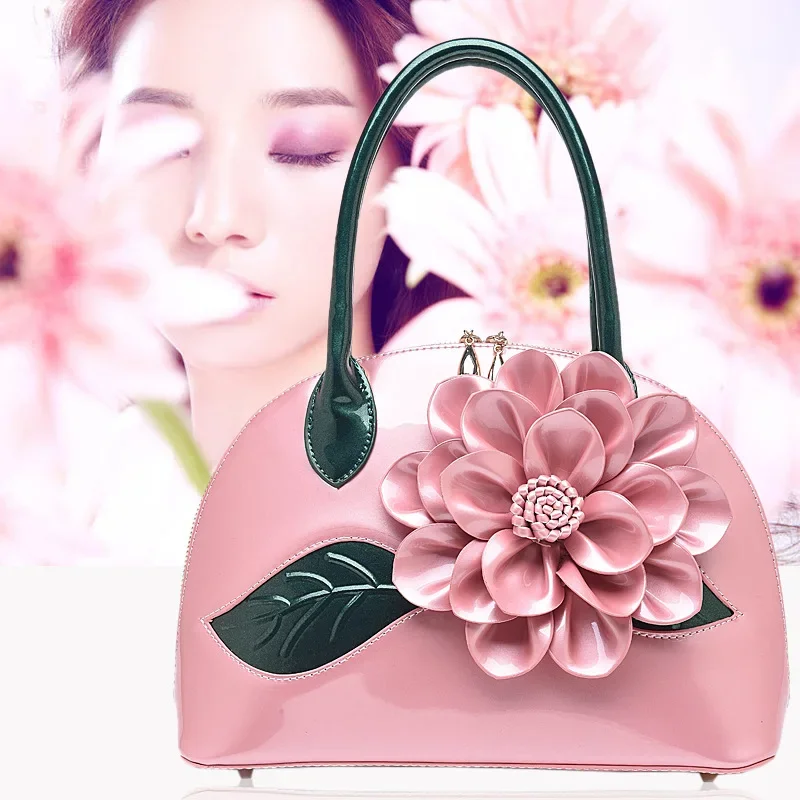 

Женская сумка-тоут из лакированной кожи, с цветами
