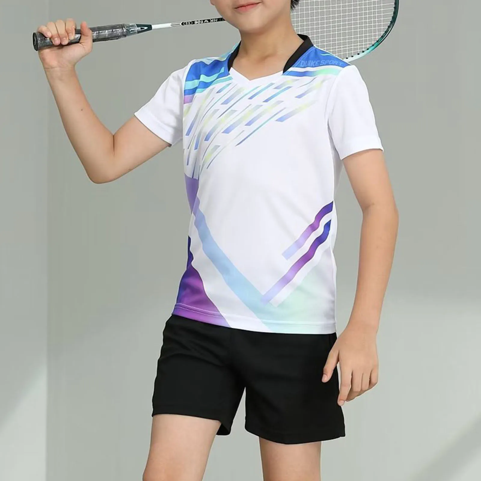 키즈 소년 소녀 2 피스 배드민턴 슈트 스포츠 복장 대비 색상 세련된 반팔 티셔츠 + 축구 체육관 운동을위한 반바지