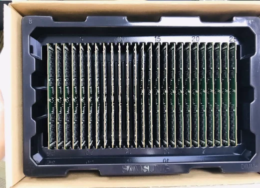 

16G 2RX PC4-2400T-TG1-11 M474A2K43BB1-CRC ECC Notebook Memory