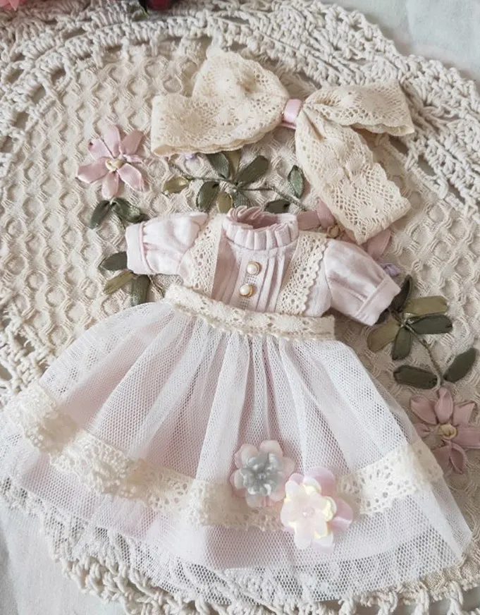 Elegant Long T-Shirt & Lace Skirt Doll Outfit - Princess-Inspired Dress