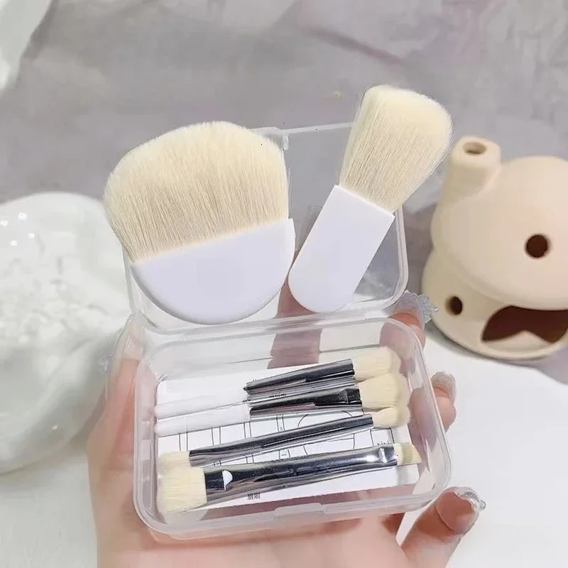 6-Piece Mini Professional Makeup Brush Set – Portable Beauty Tools