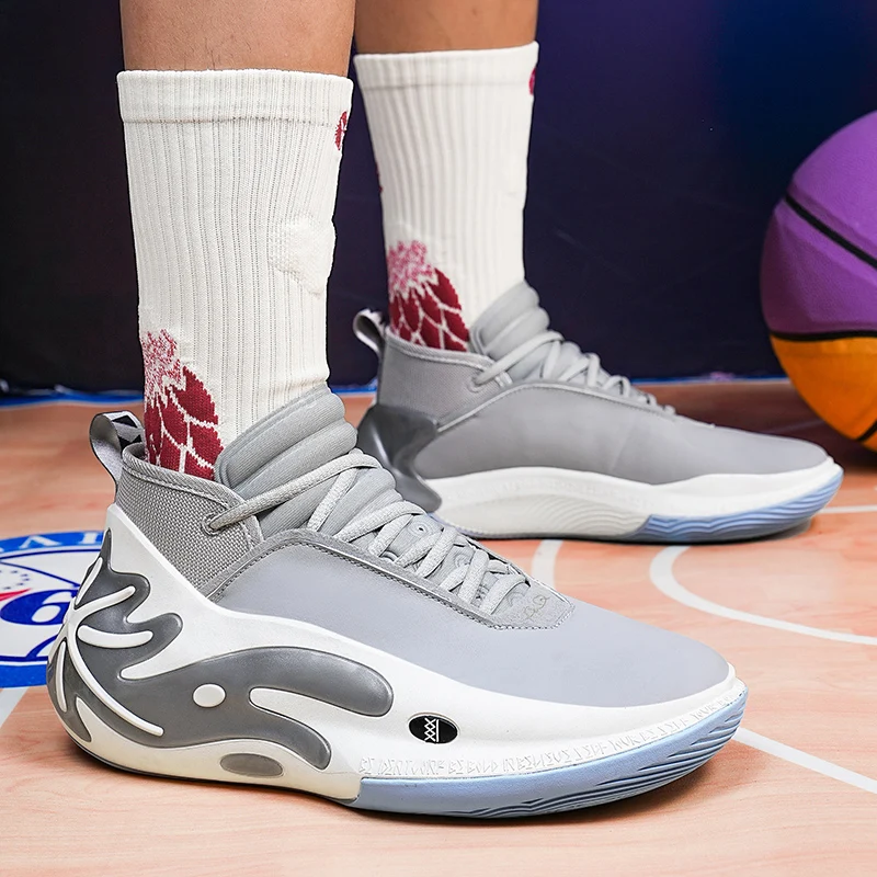 أحذية كرة سلة مبطنة مانعة للإنزلاق ، أحذية تسمح بم...