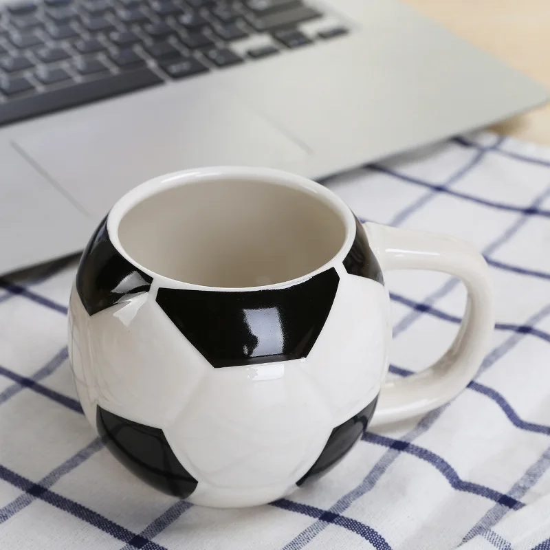 Mug blanc sublimation poignée ballon de foot