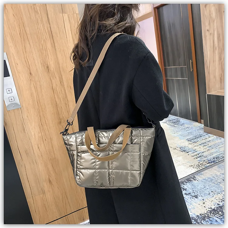 Nylon Quilted Women Handbags Fashion Cotton Padded Crossbody Bags for Women Designer Brands Down Space Shoulder Bag Purses 2022