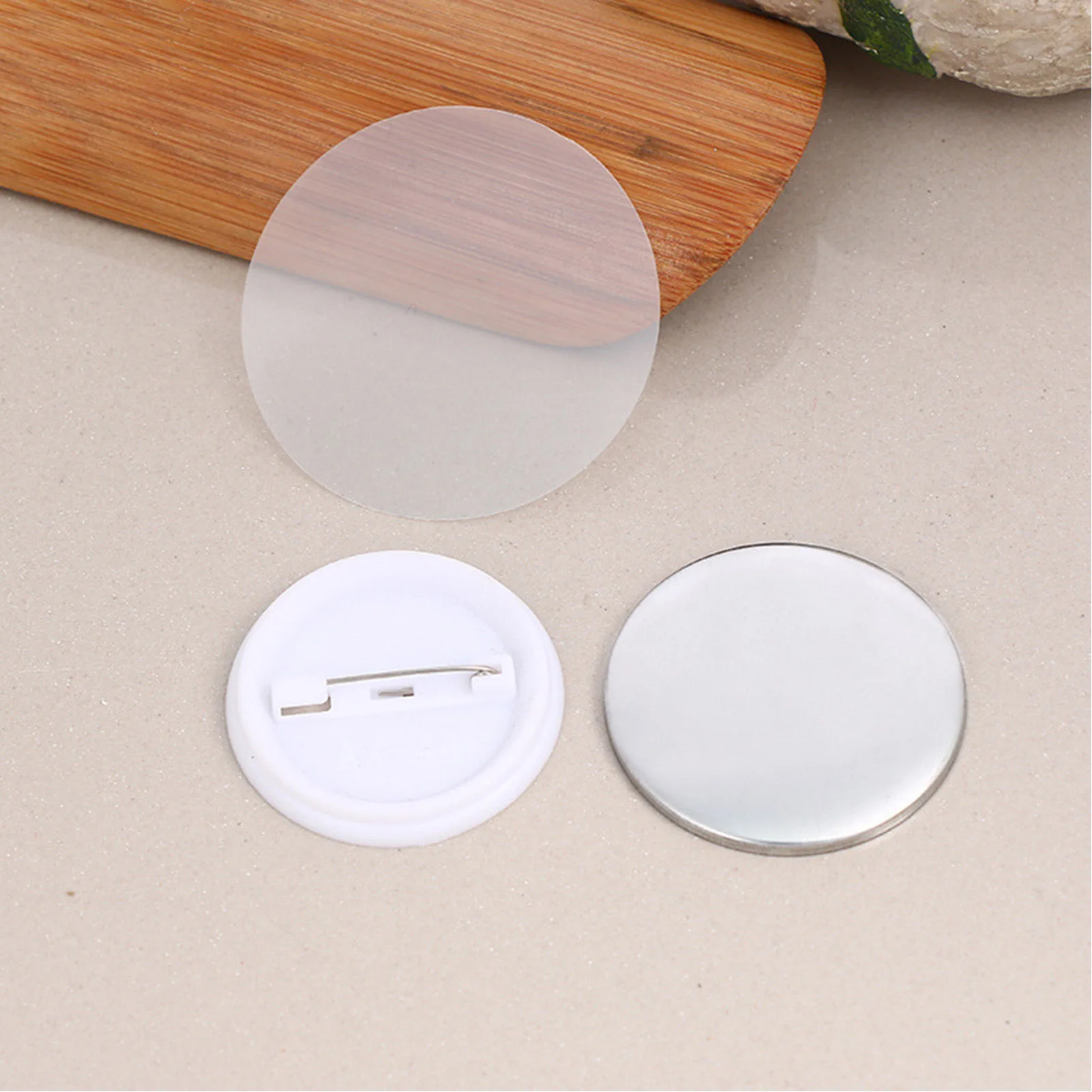 100Pcs Badge Film PVC Material Pattern  Wide Application Transparent Badge Protective Film Transparent Film Covers