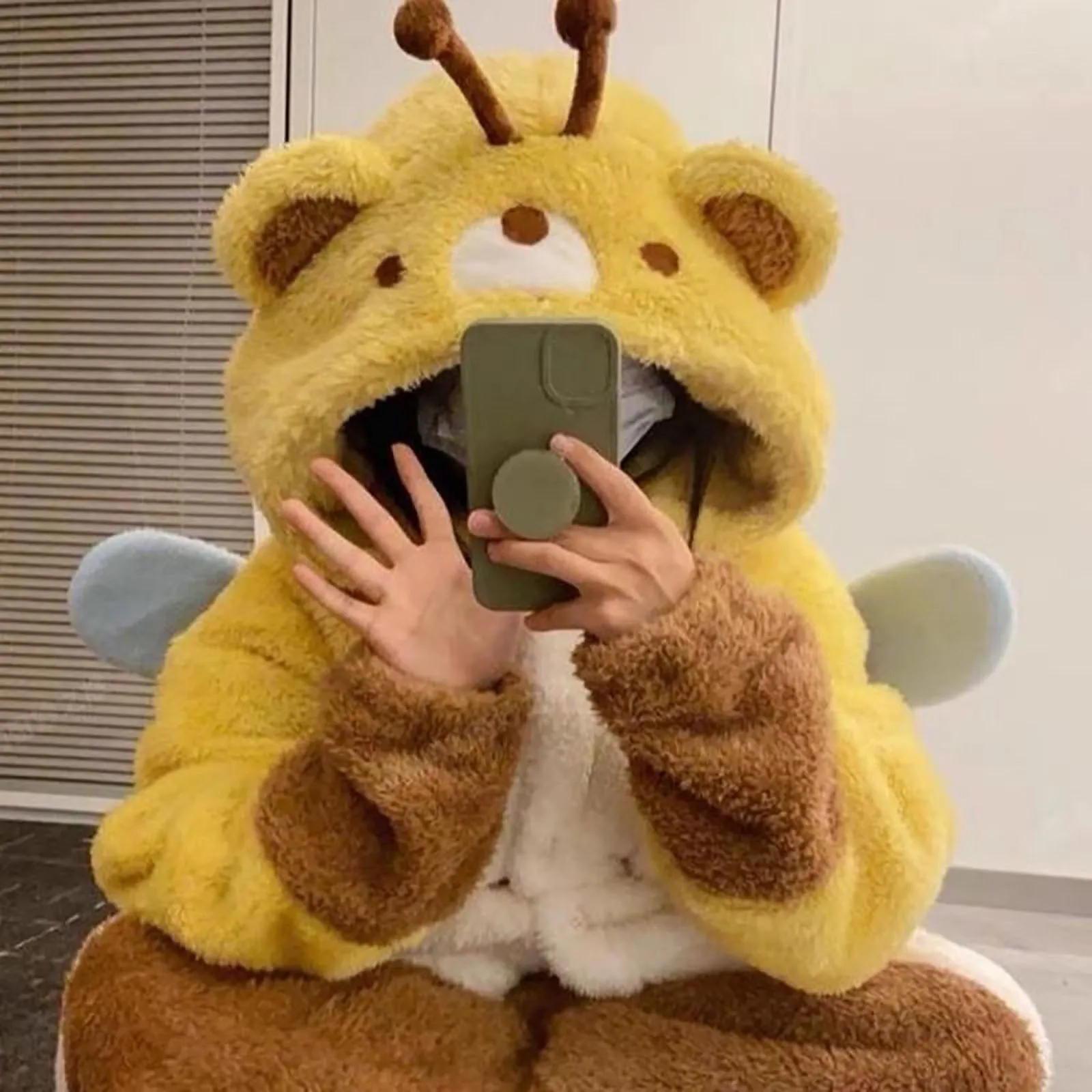 Adult Bee Bear Cosplay Costume Robes Kigurumi Onesie Anime Nightgown Halloween Cartoon Pajamas Homewear Cute Loungewear