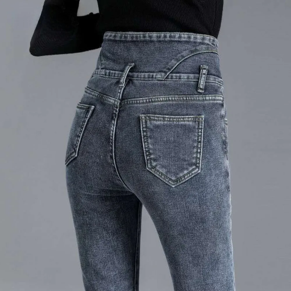 Winter Thicken Plush Velvet mon Jeans Women New Warm Slim Pencil Denim Pants women Skinny Ankle-length Leggings women jeans