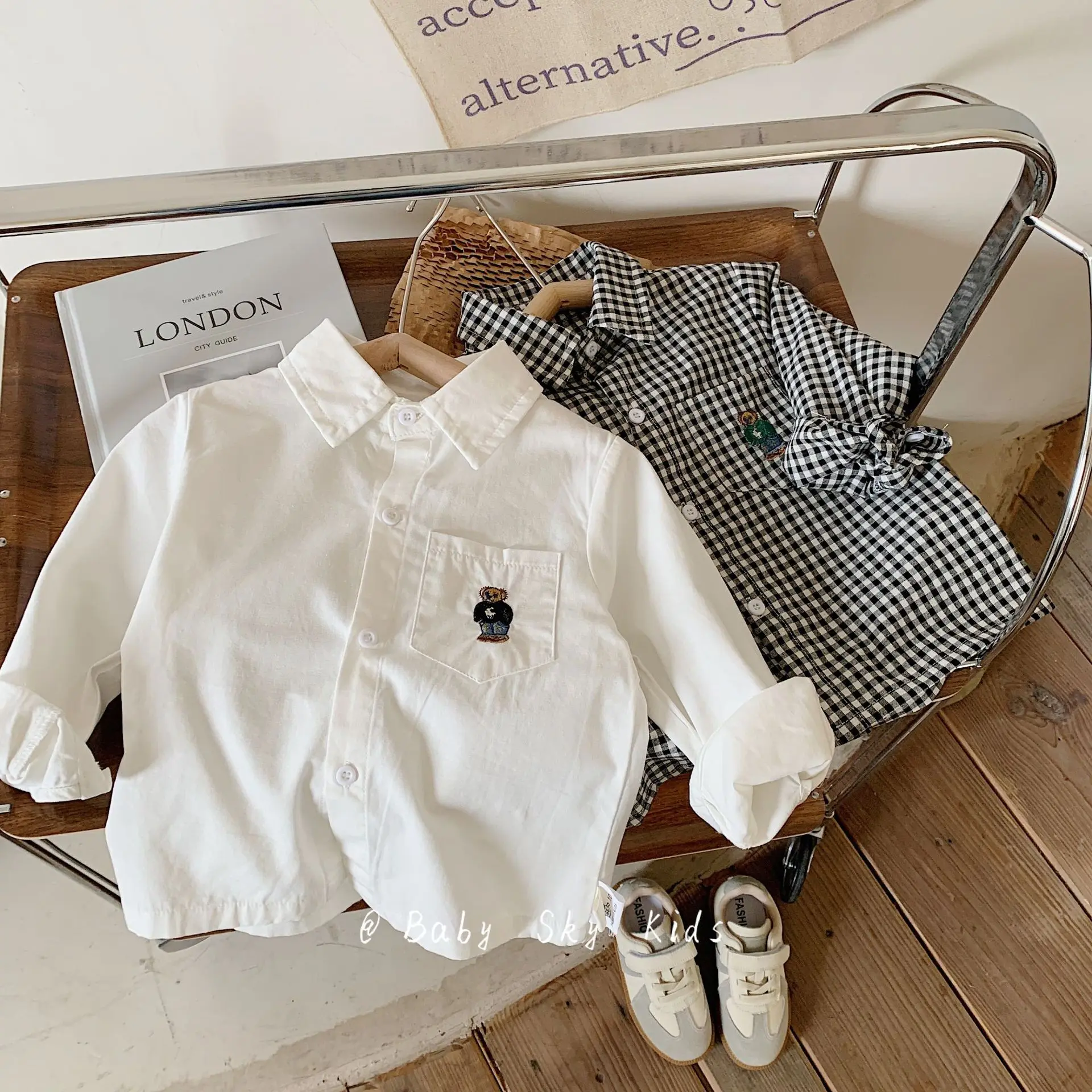 Children&rsquo;s Shirt Spring Boys and Girls Long sleeved Embroidered Plaid Flip Collar Solid Color Loose Casual Shirt Coat