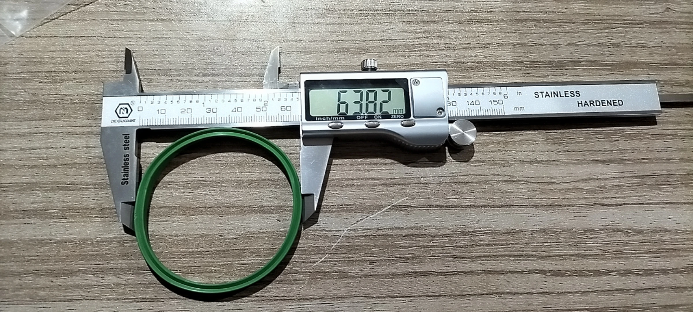 2x Kühlmittelrohrleitung Motorblock Für BMW 1 2 3 4 5 X1 X3 X4 X5