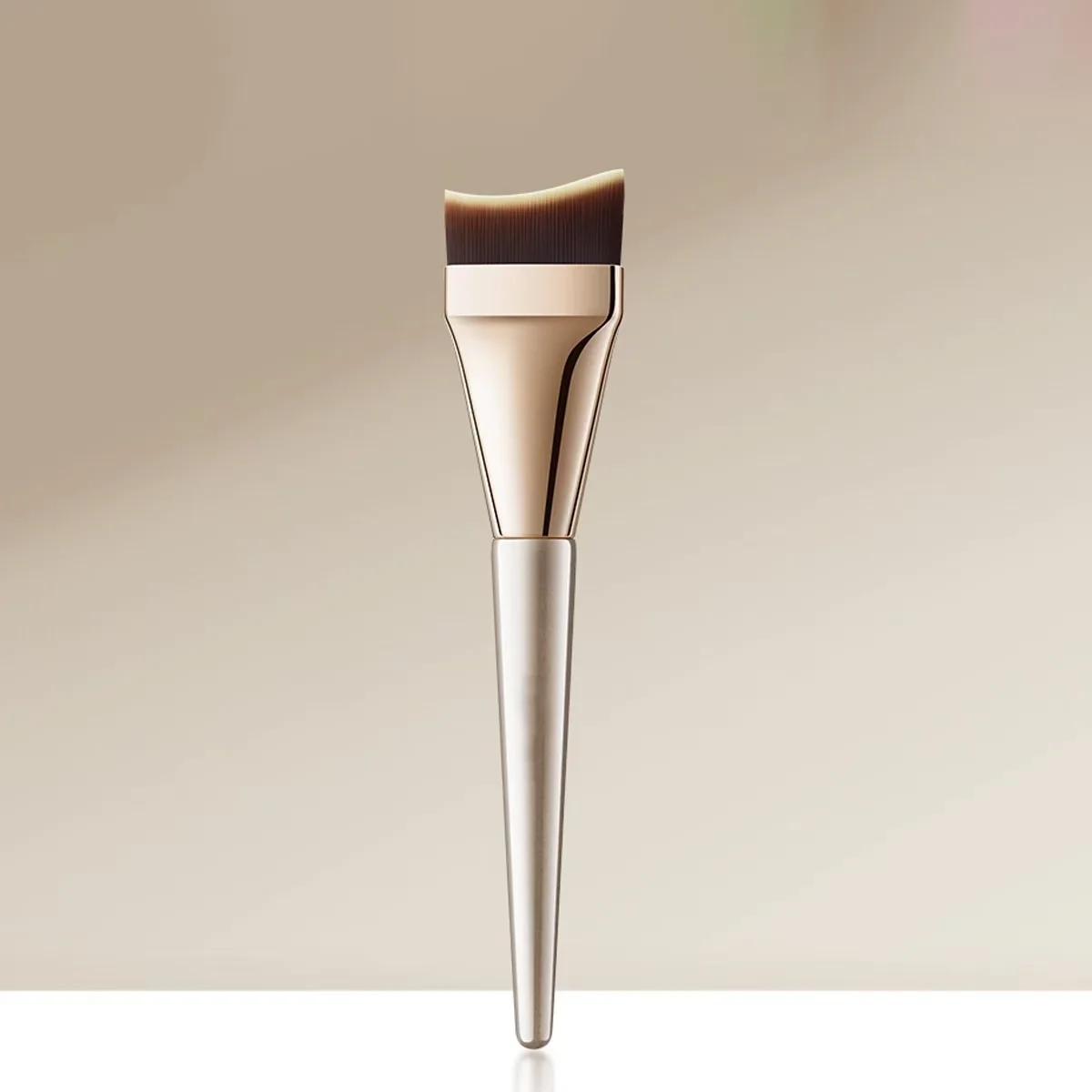 Professional Cosmetic Beauty Makeup Brush for Foundation, Powder, and Blush Blending