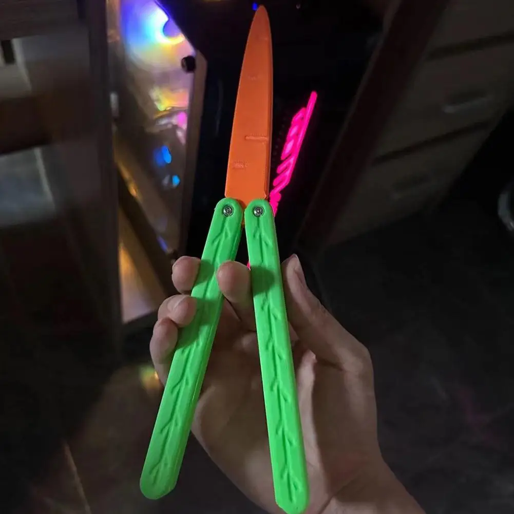 Fidget Toys Anti Stress Toys Mini Fingertip Toy Glowing Butterfly Knife 3D Printing Gravity Glow Knife Luminous Card Toy Pendant Push Mini Model Decompression C8D3