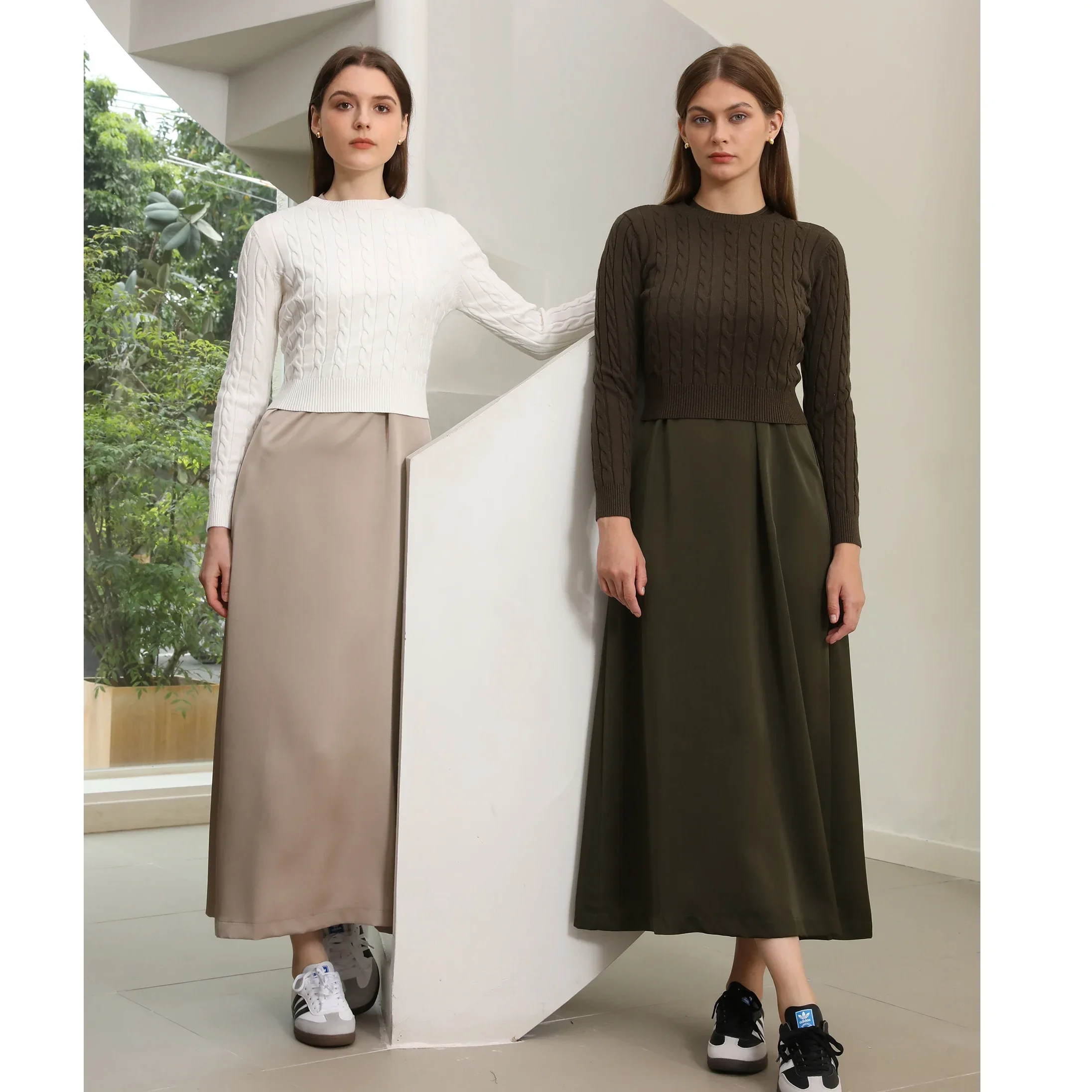 Elegant Women's Cableknit Sweater Dress - Soft & Versatile in Autumn Tones