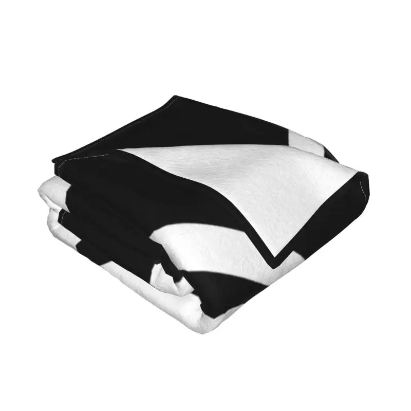 Aphex Ʈ�� �ΰ� ���, ���� ���� ħ��, ���� ����, ����� Ȩ ����