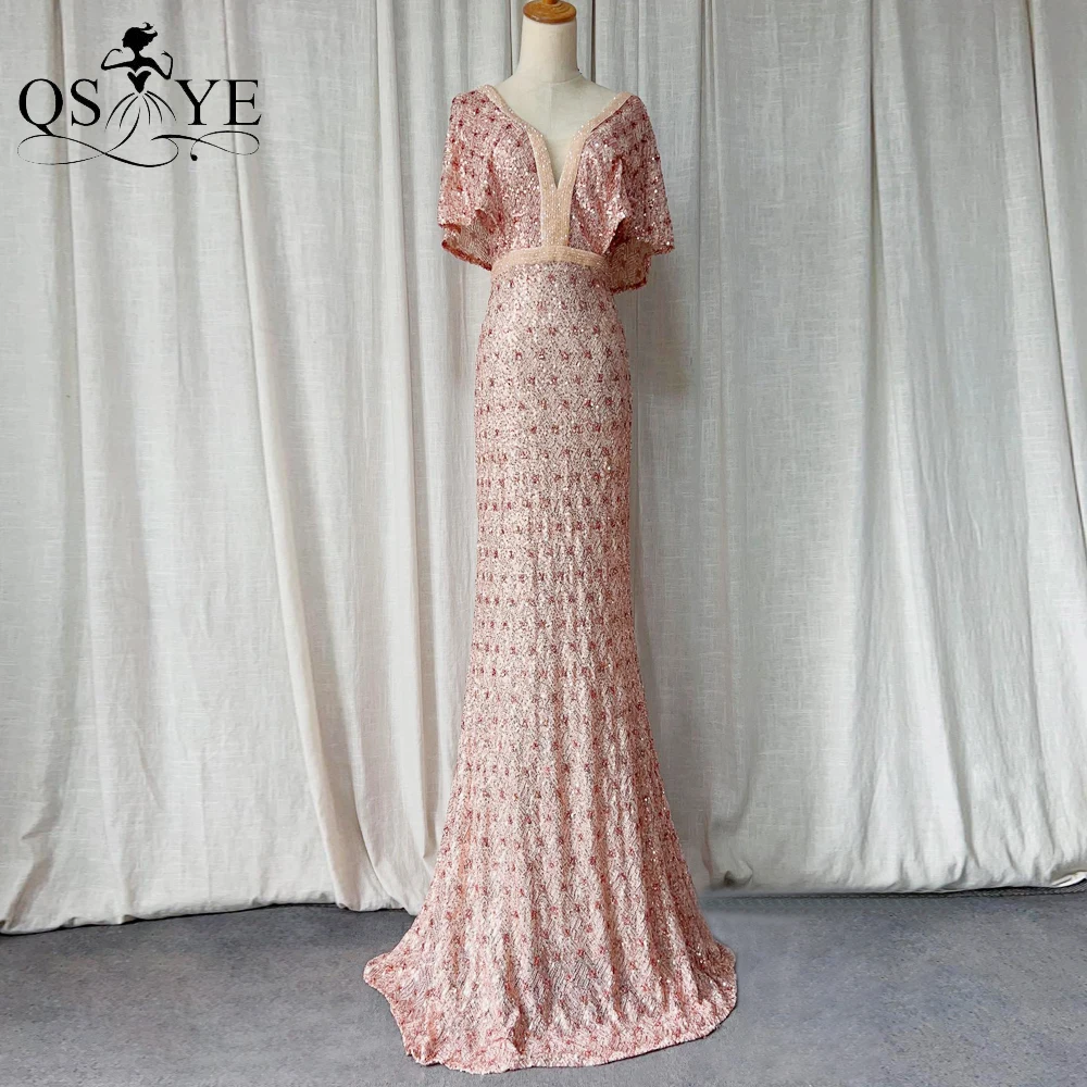 

Женское вечернее платье с рукавами «летучая мышь»