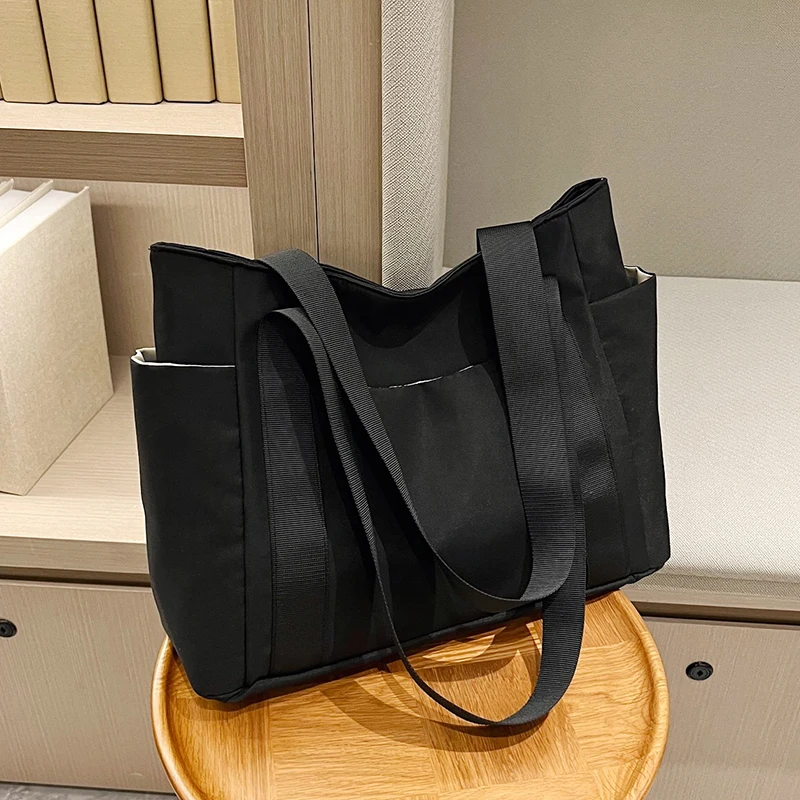 Ladies' large capacity handbag, lightweight, with safety zipper, perfect for work, travel, beach and gym