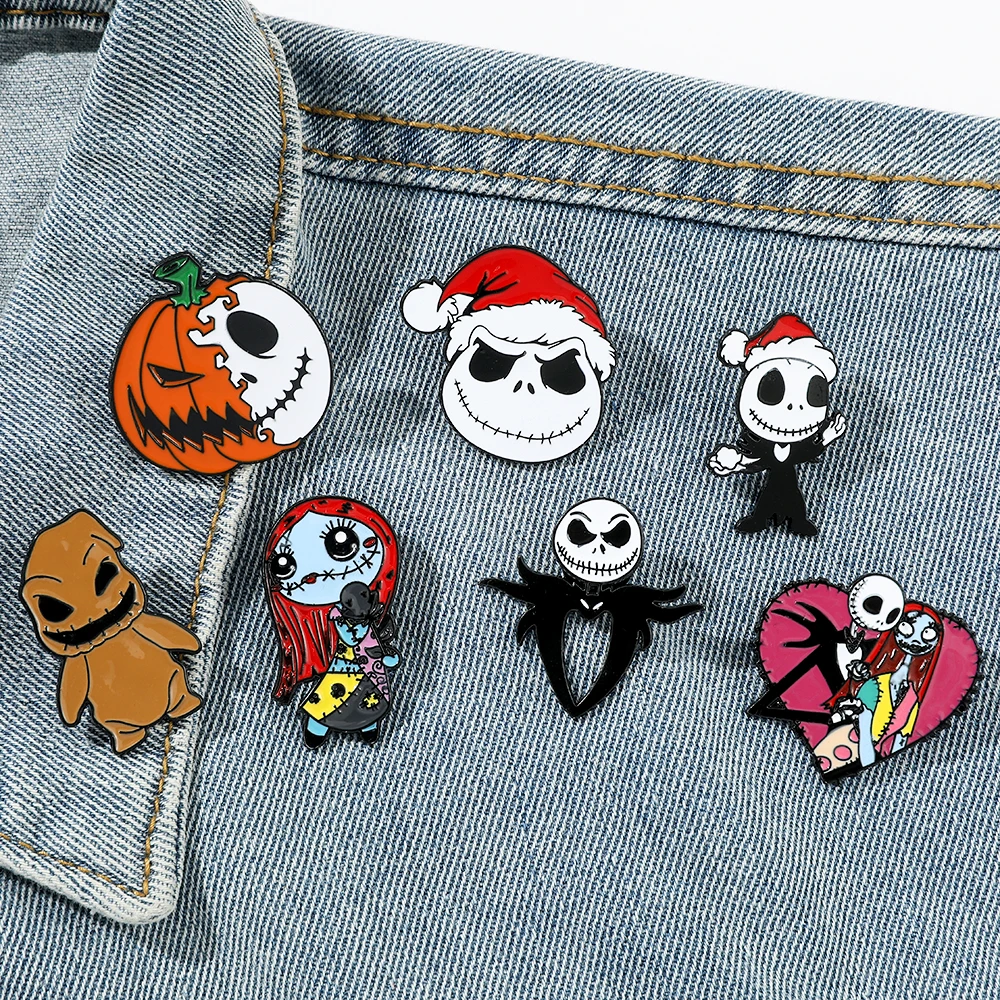 The Nightmare Before Christmas Pins Jak Sally Metal Smalto Anime Badge Per Zaino Cartoon Spille Halloween Kids Gift