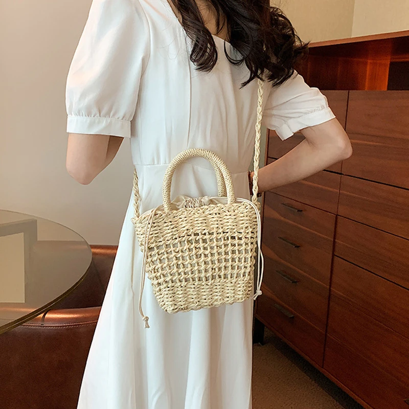 Casual Rattan Women Handbags Wicker Woven Hollow Shoulder Bags Summer Beach Basket Straw Bag Bali Big Purses Large Capacity Tote