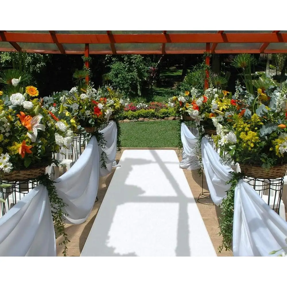 High Quality Polyolefin White Carpet Aisle Runner 4ft x 40ft Indoor Outdoor Durable Rubber Backing UV Protected Machine Made
