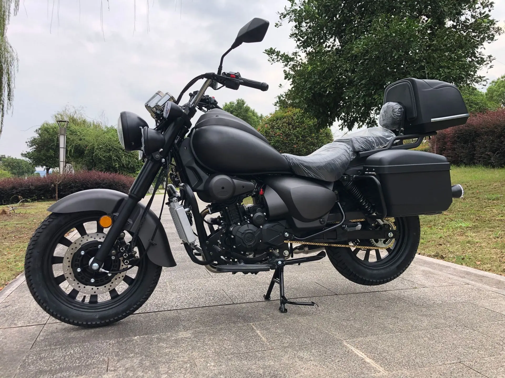 Rebel Retro Style Prince Motorcycle