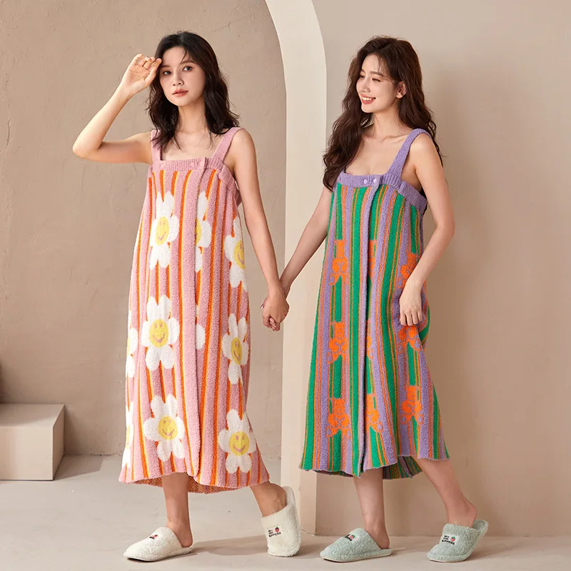 Color-Block Sexy Pajamas, Women's Half Velvet, Thickened, Winter Bathing Can Wear Dressing Gowns, Women's Loungewear