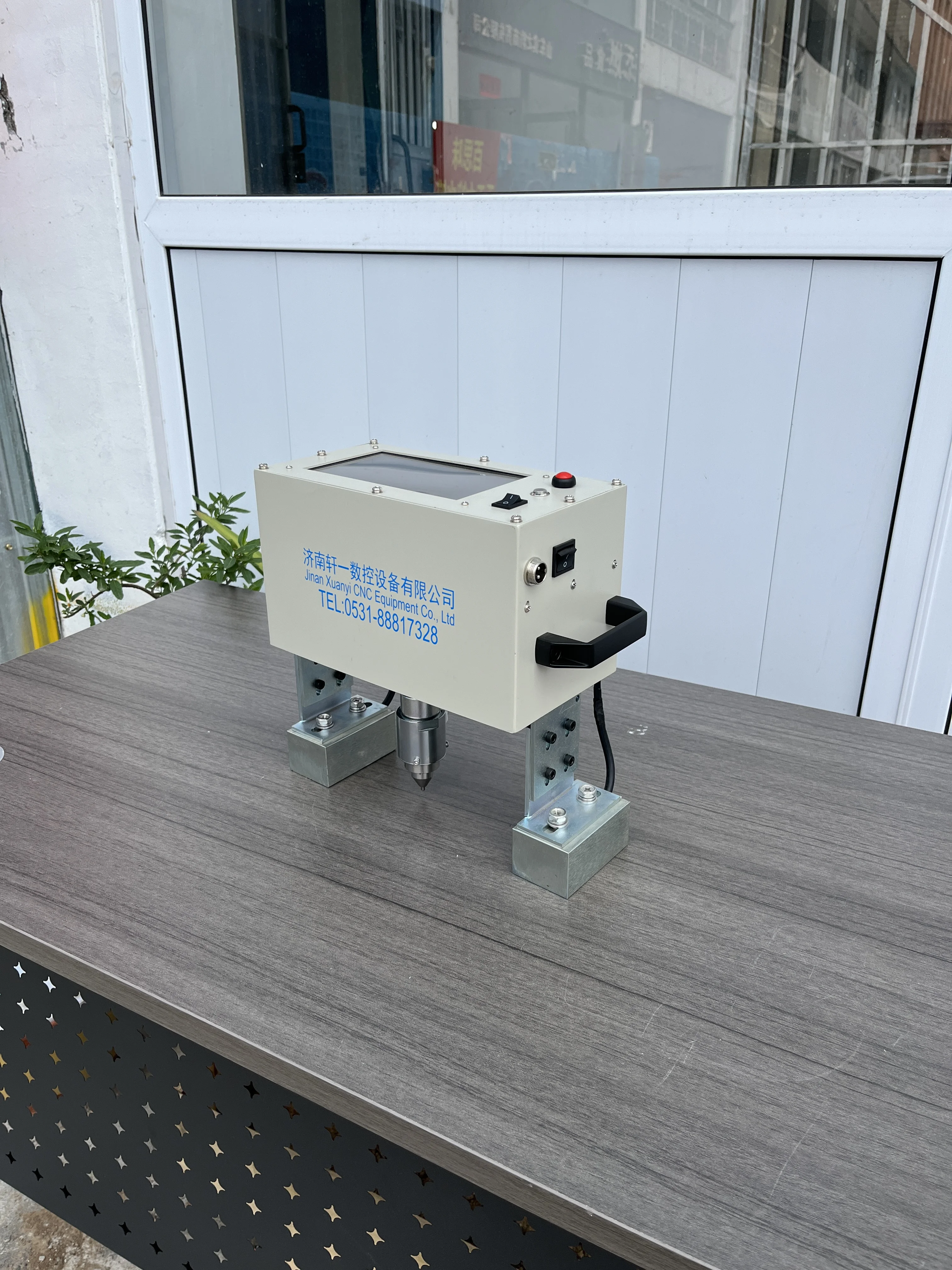 Handheld Electric Integrated Dot Peen Marking engraving Machine for frame engine oil pipe mold flanges