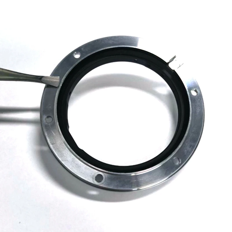 ο   Ѱ Ʈ   ǰ  AF-S Nikkor 300mm f/2.8G ED VR II Gen2