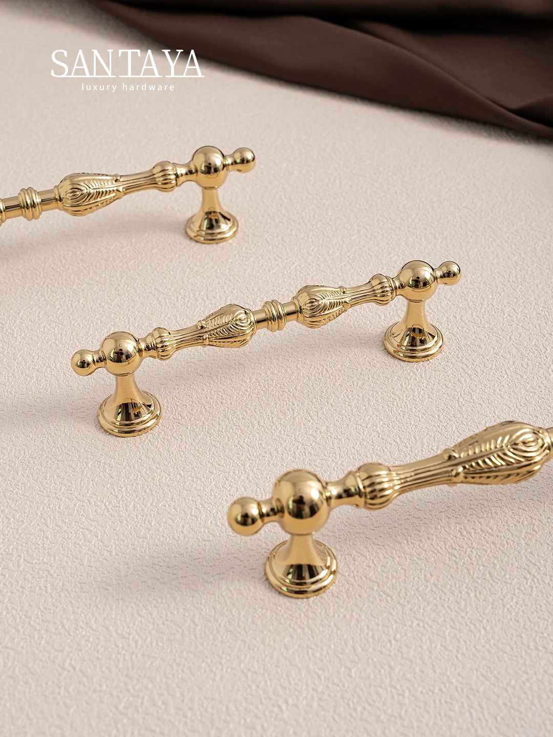 Santaya มือจับทองเหลืองแท้สีทอง มือจับตู้ครัวสุดหรูสไตล์ยุโรป มือจับลิ้นชักเฟอร์นิเจอร์ มือจับตู้เสื้อผ้าในห้องนอน 1