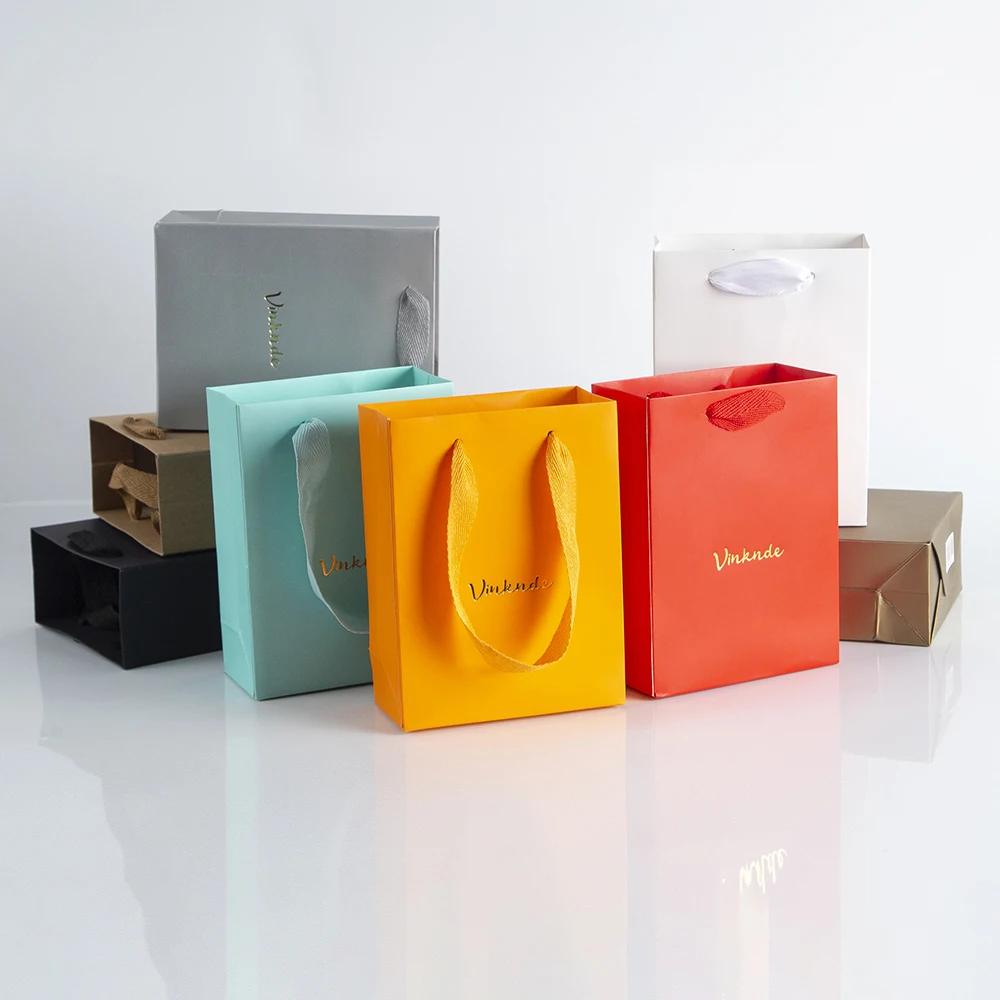 24 Luxury Black Paper Gift Bag Custom Logo Print Paper Tote Packing Bag For Gift With Ribbon Handle Jewelry Box Packaging Bags