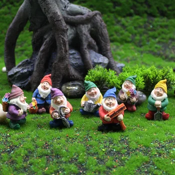 Moss micro landscape decorations garden dwarf ornaments cross-border resin crafts Christmas dwarf elf