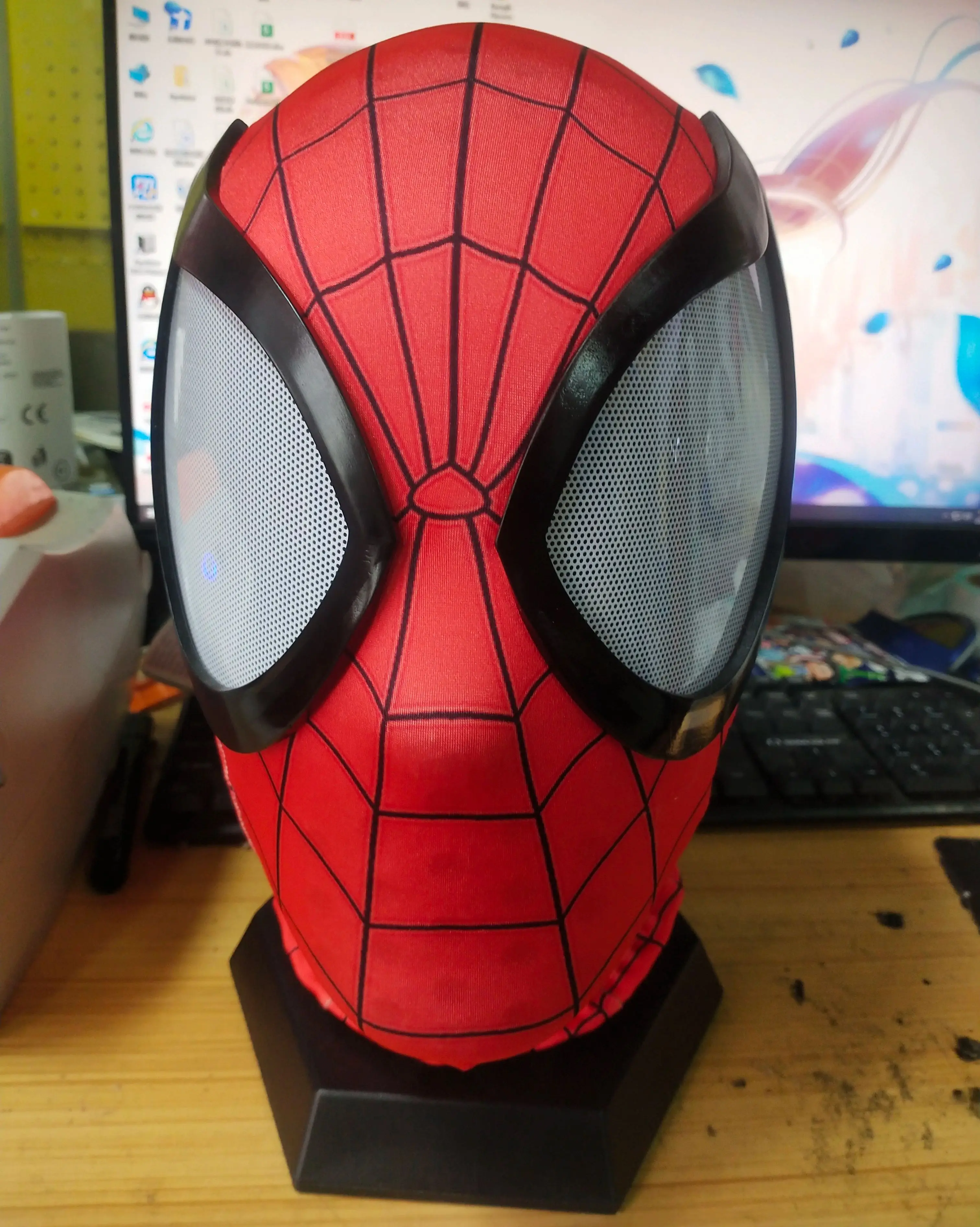 カスタマイズされた究極のスパイダーマンマスク、3Dプリントされ