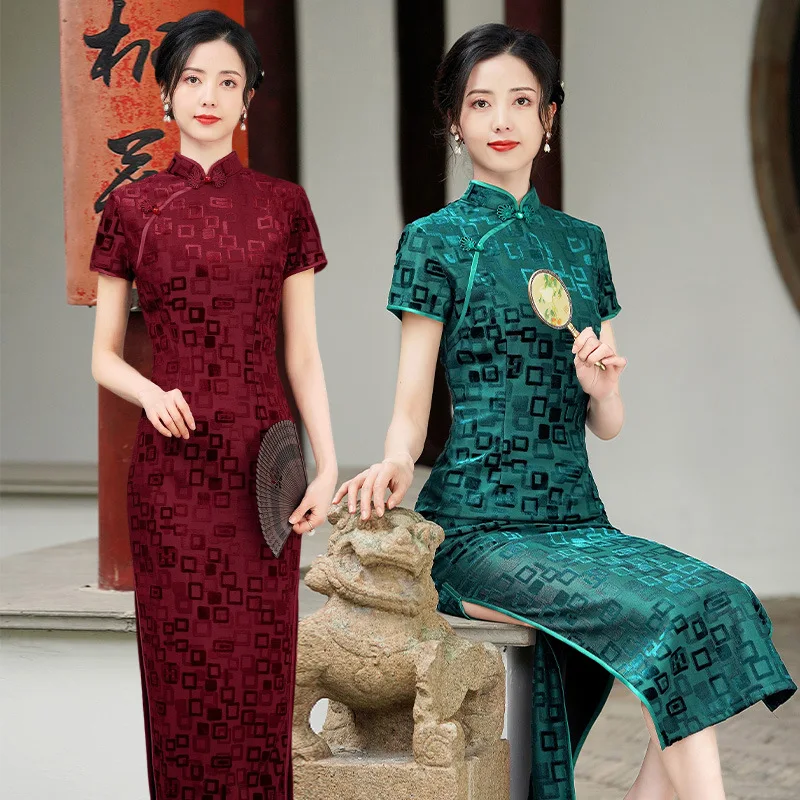 

Traditional Chinese Mandarin Collar Square Flocking Short Sleeve Cheongsam Elegant Long Style Qipao Size M-4XL