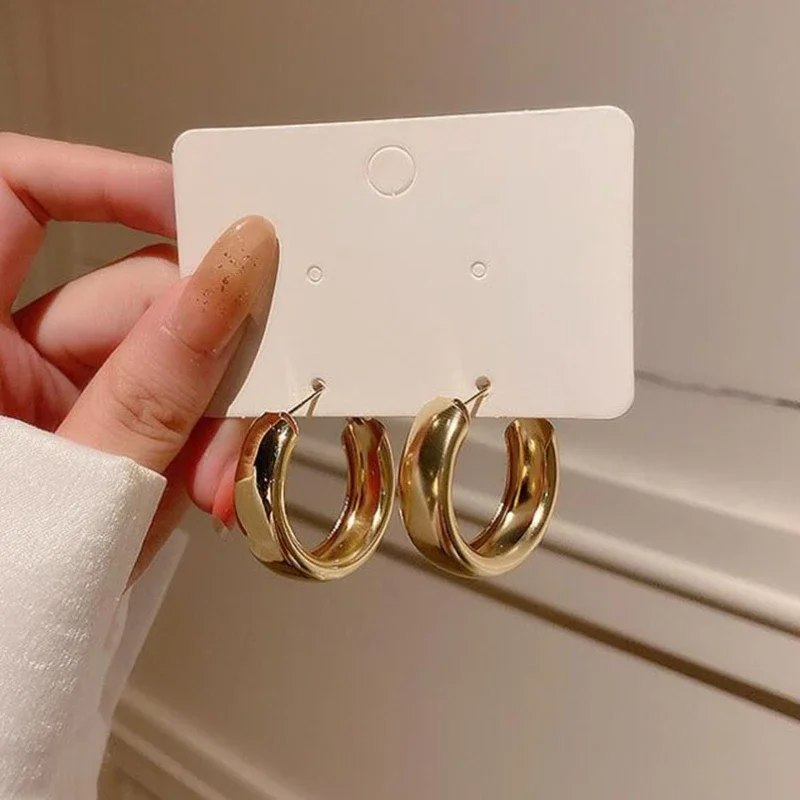 Orecchini a cerchio semplici alla moda color argento per donne Ragazze Cerchio Orecchini rotondi minimalisti Party Nuovi regali di gioielli a forma di C  36