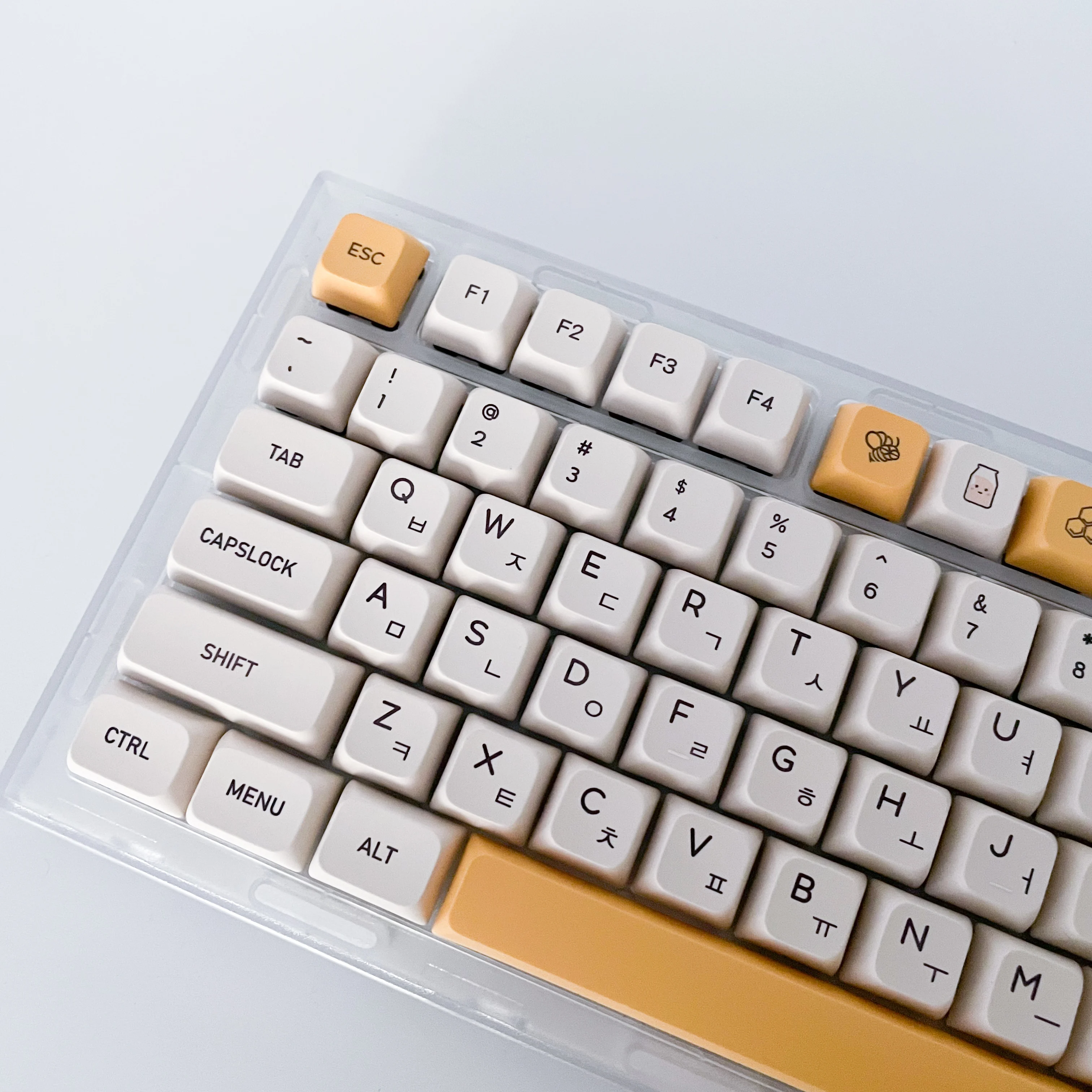140キー ハニーミルク PBTキーキャップセット メカニカルキーボード用 Amazon | ZMX カスタム PBT キーキャップ ハニーミルク 140キー