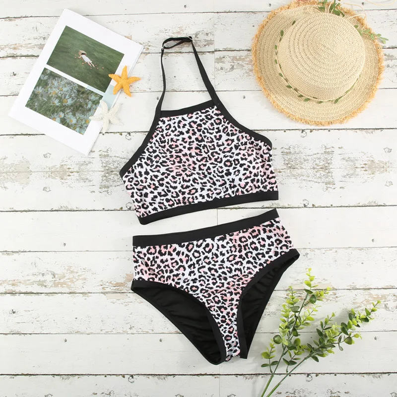 Рисунок 4 - Купальник-бикини женский с леопардовым