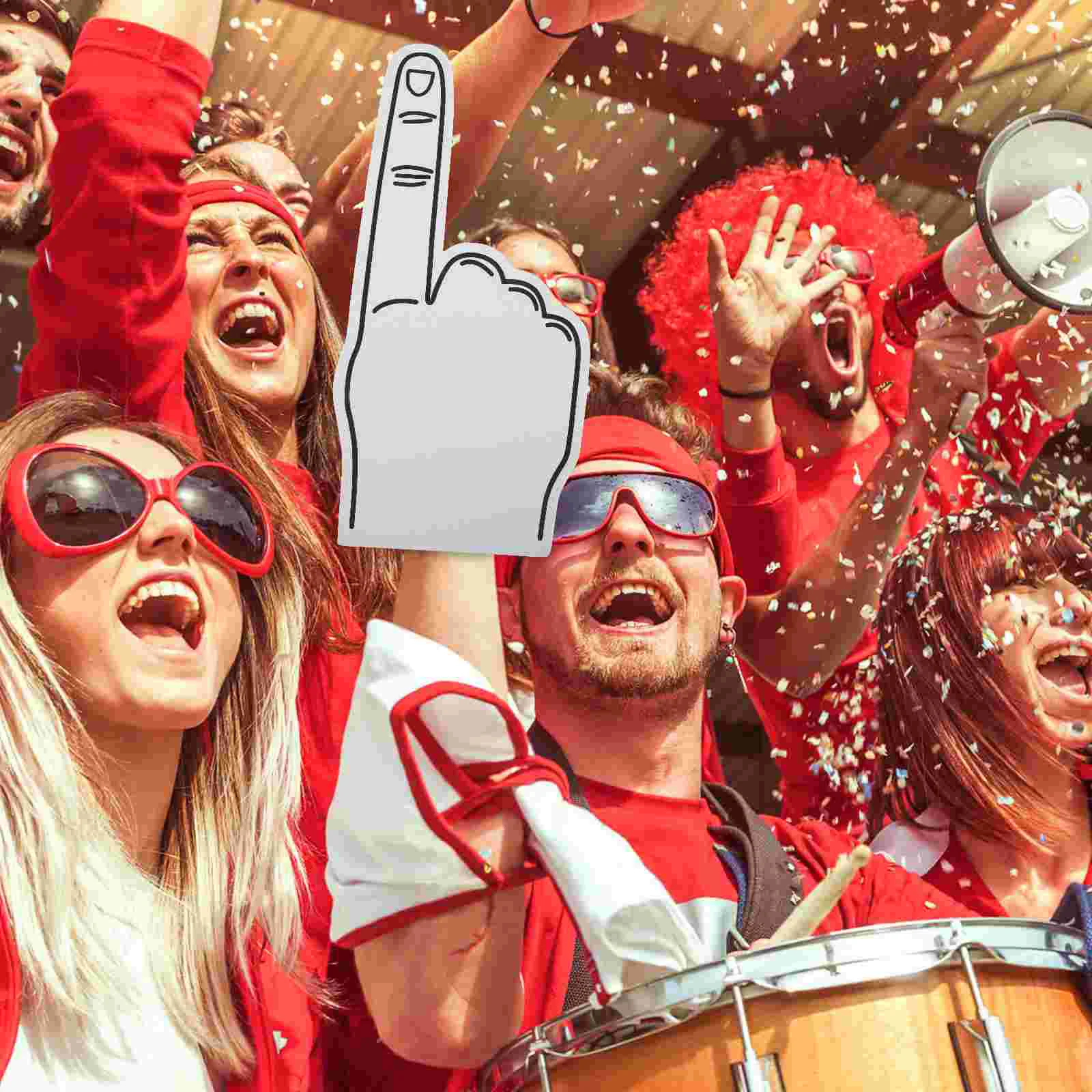 Рисунок 3 - Перчатки из пены Cheer Prop