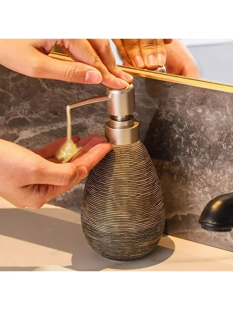 เครื่องจ่ายสบู่แบบกดเซรามิกสไตล์ย้อนยุคที่สร้างสรรค์พร้อมปั๊ม ขวดสบู่ล้างมือ เหมาะสำหรับห้องน้ำ ห้องครัว และห้องน้ำ 4