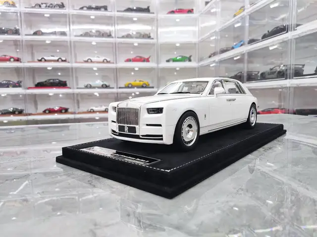 1/18 HH Model Rolls-Royce Phantom VIII LV Louis Vuitton Edition Resin Car  Model Limited