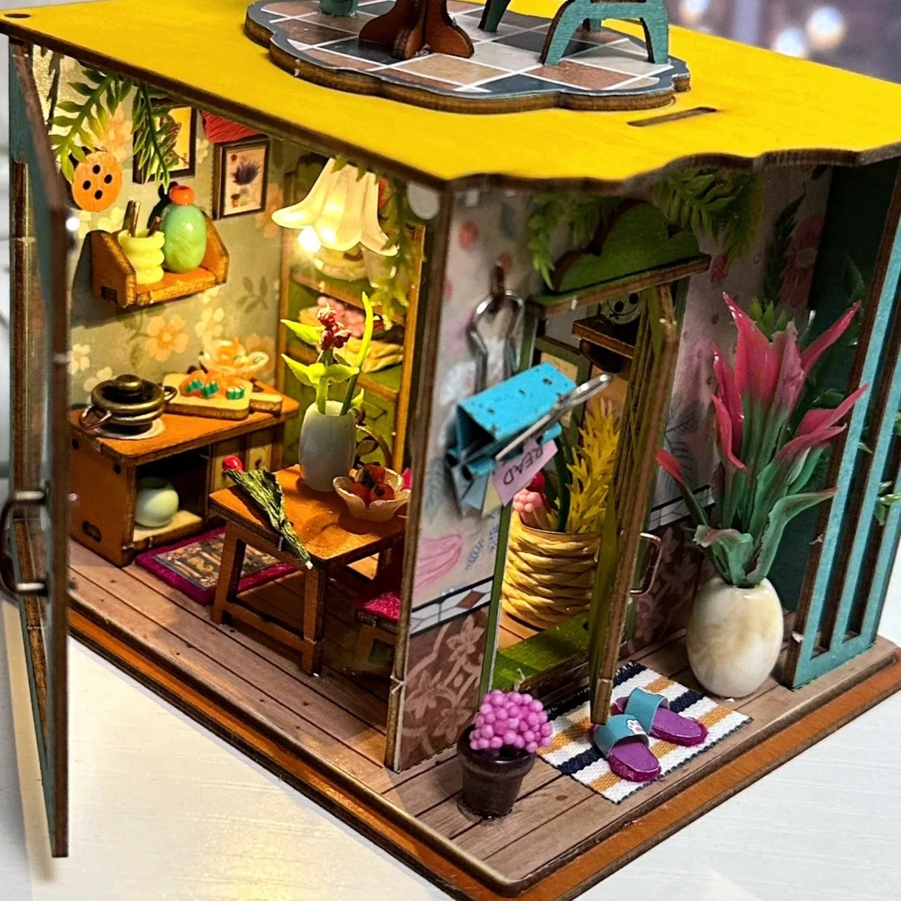 مجموعة ألعاب بيت الدمية الخشبية ذاتية الصنع، تتضمن...