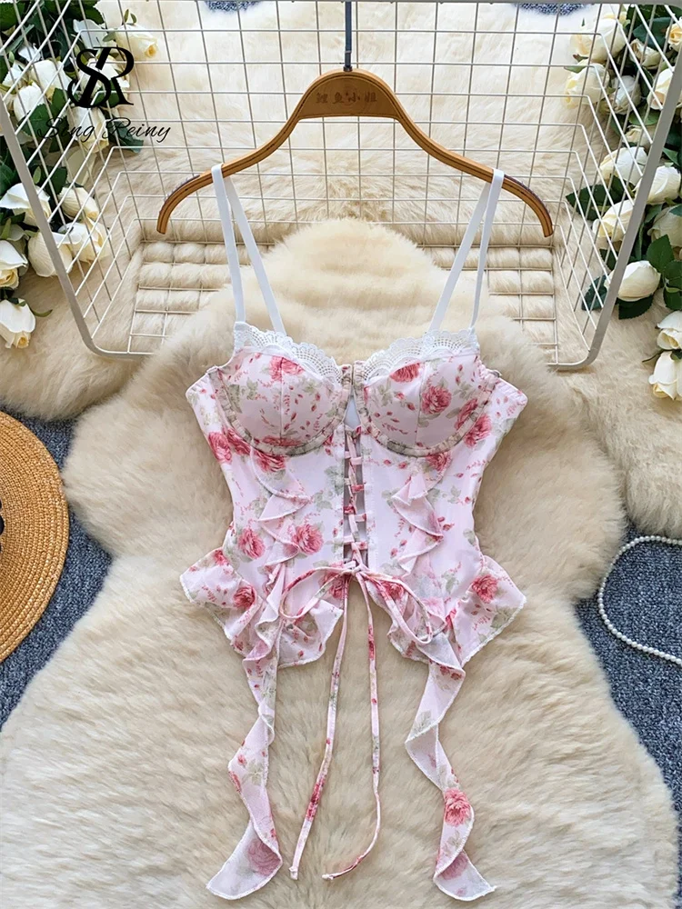 بلوزة نسائية