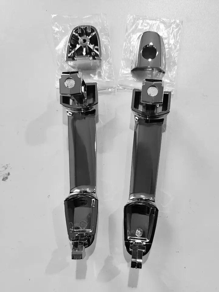 2015 Toyota Highlander Le Front, Driver Side Chrome Exterior Door Handle, With Key Hole - Foto 3