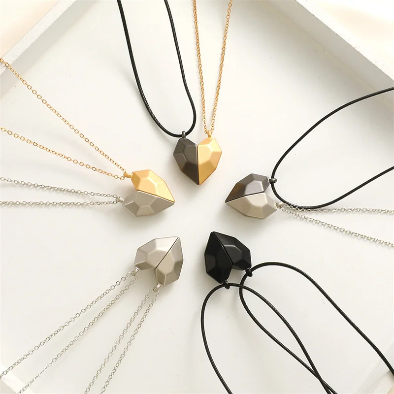 Simple Fashion Gold Color Double-sided Love Pendant Necklaces Clavicle Chains Necklace Women Jewelry Gift