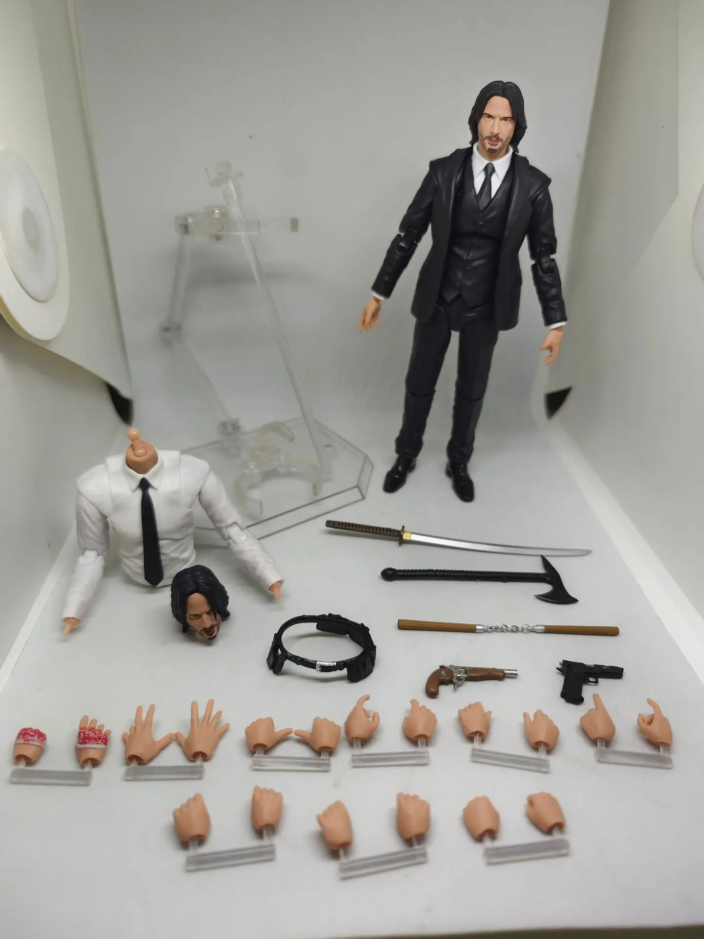 John Wick Action Figure John Wick Chapter 4 Figure Mafex 212 Ko