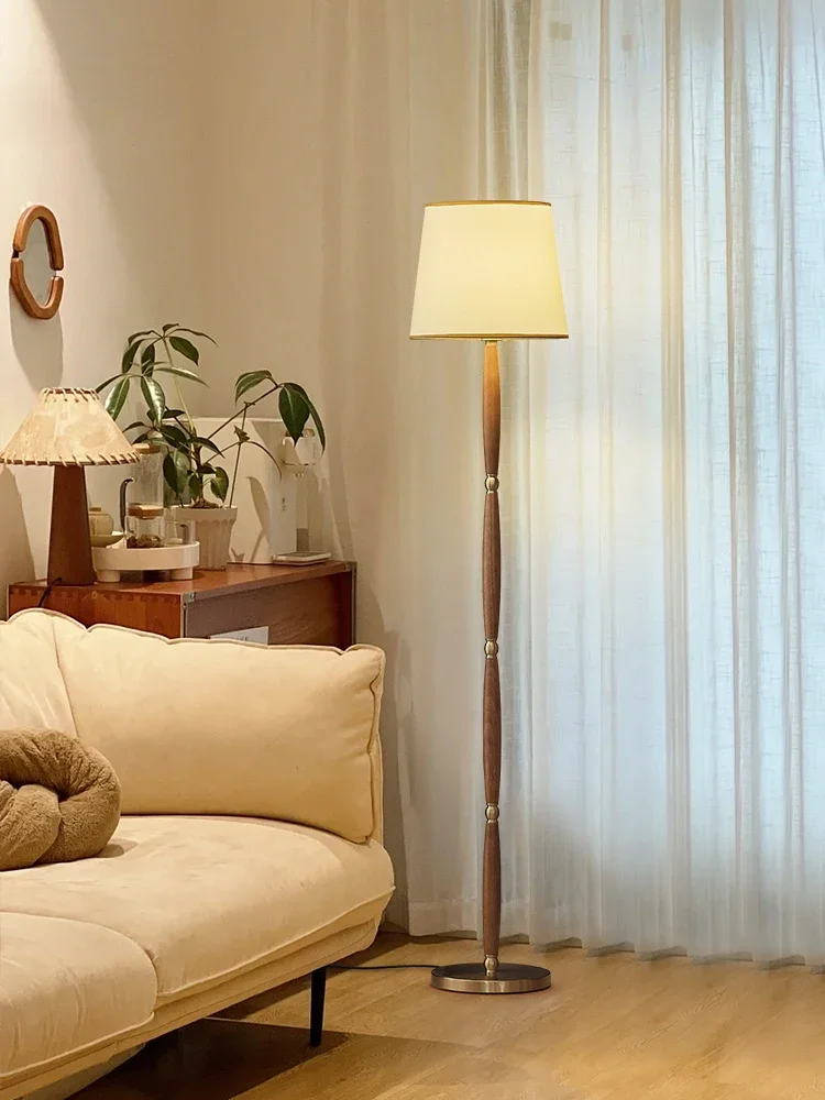 ������ ��Ʈ�� �߰��� �Ż� �÷ξ� ����, �Ϻ��� ������ ��Ÿ��, ħ�� ħ�� �� �Ž� ���� �ڳ� ���̺� ����