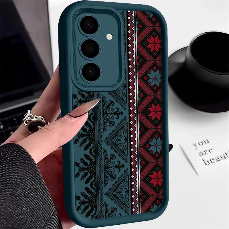 Vintage European-Style Decorative Phone Case