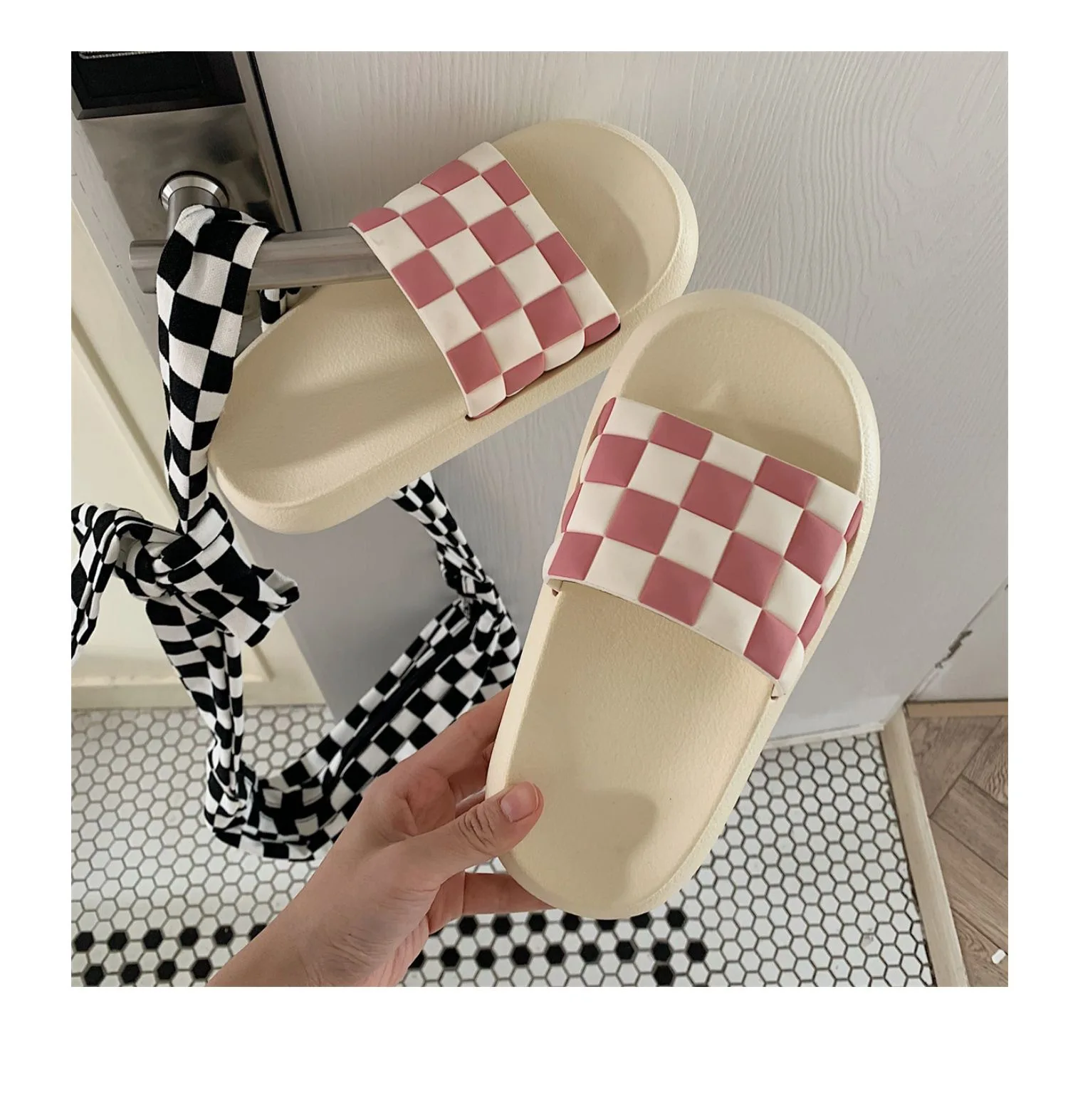 Vans Unisex Checkerboard Slippers, Men's Fashion, Footwear, Flipflops and  Slides on Carousell