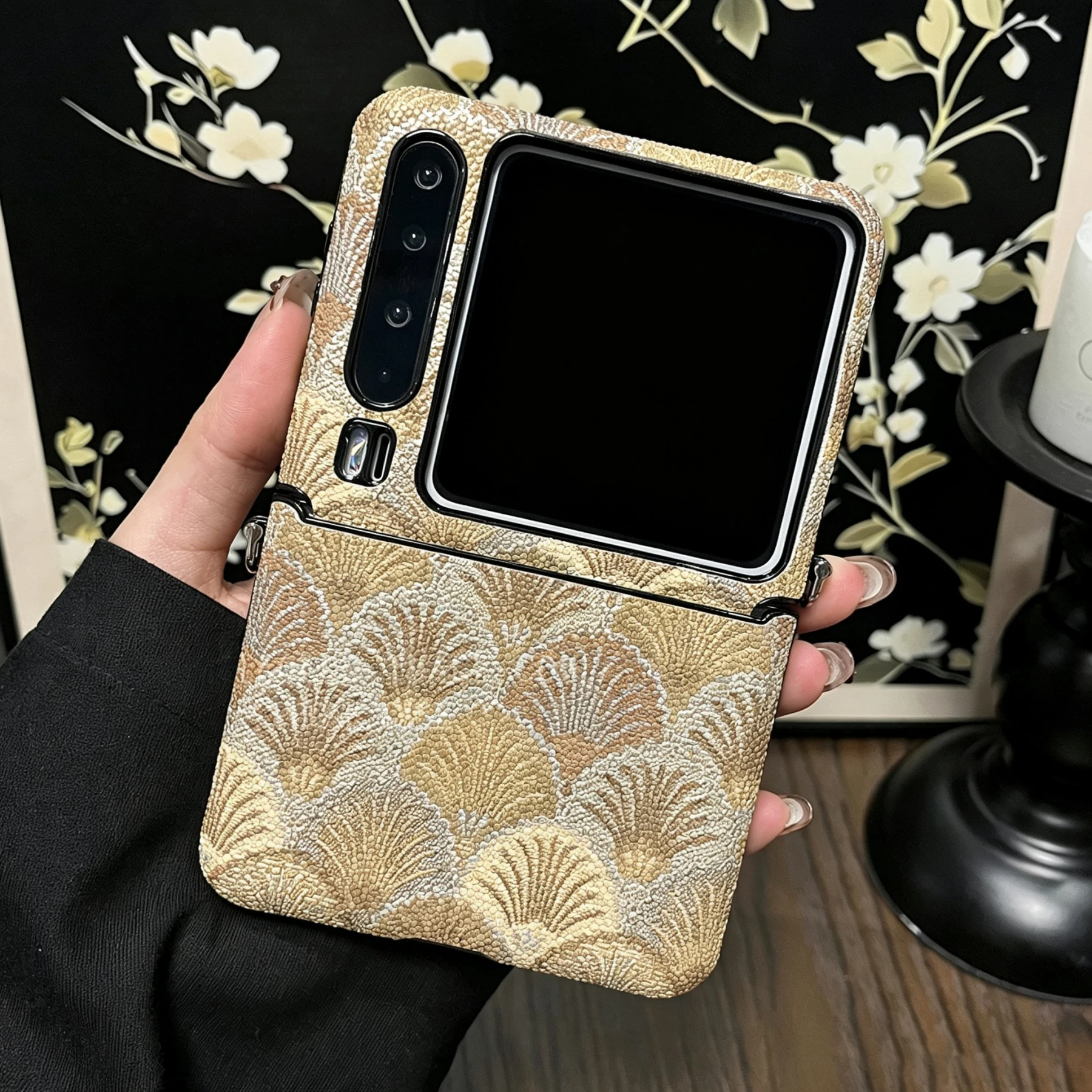 Elegant Red Seashell Pattern Phone Case with Beaded Woven Rope - Shockproof Back Cover