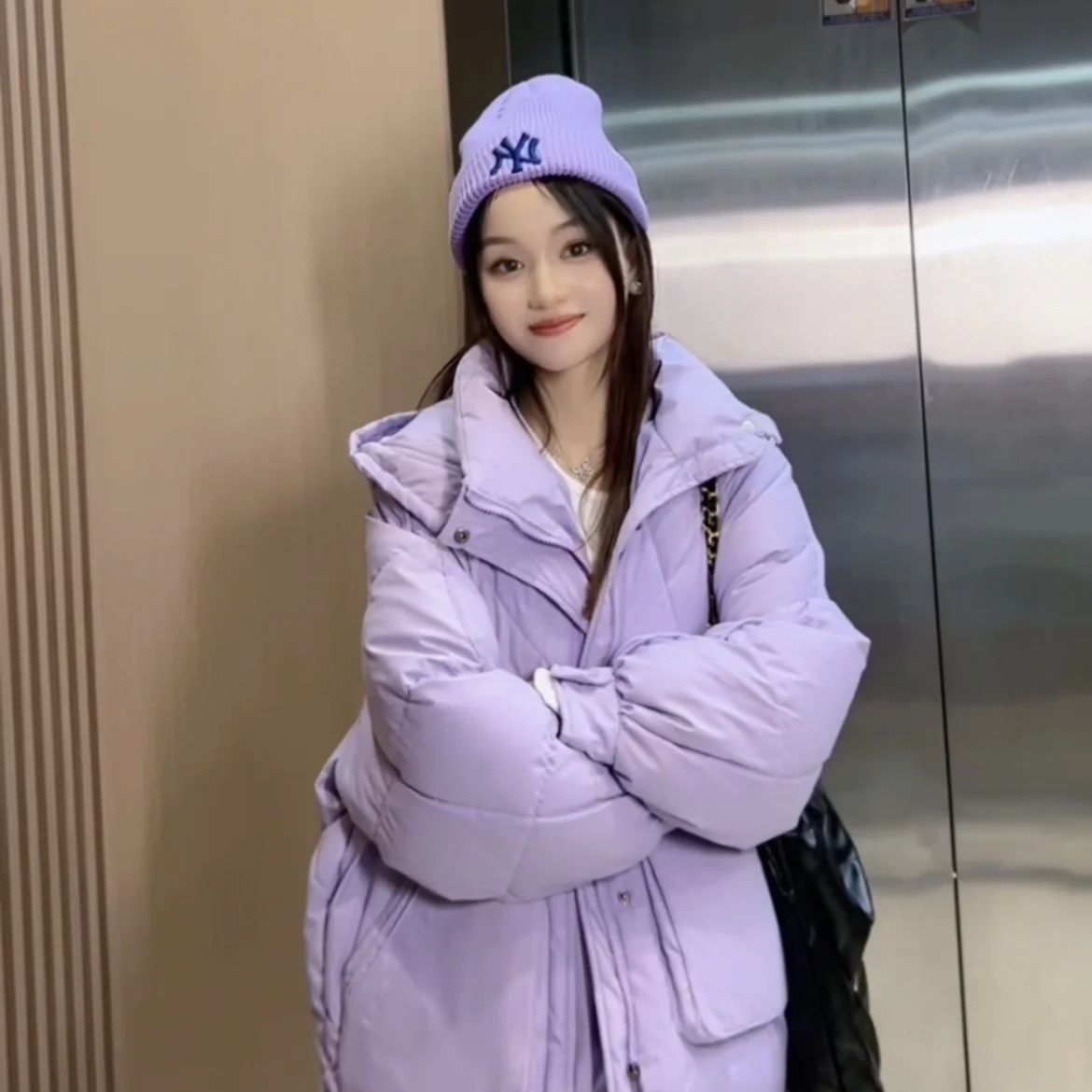 New 2023 Women Short Jacket Winter Thick Hooded Cotton Cappotti Imbottiti Donna Coreano Loose Puffer Parka Ladies Oversize P21