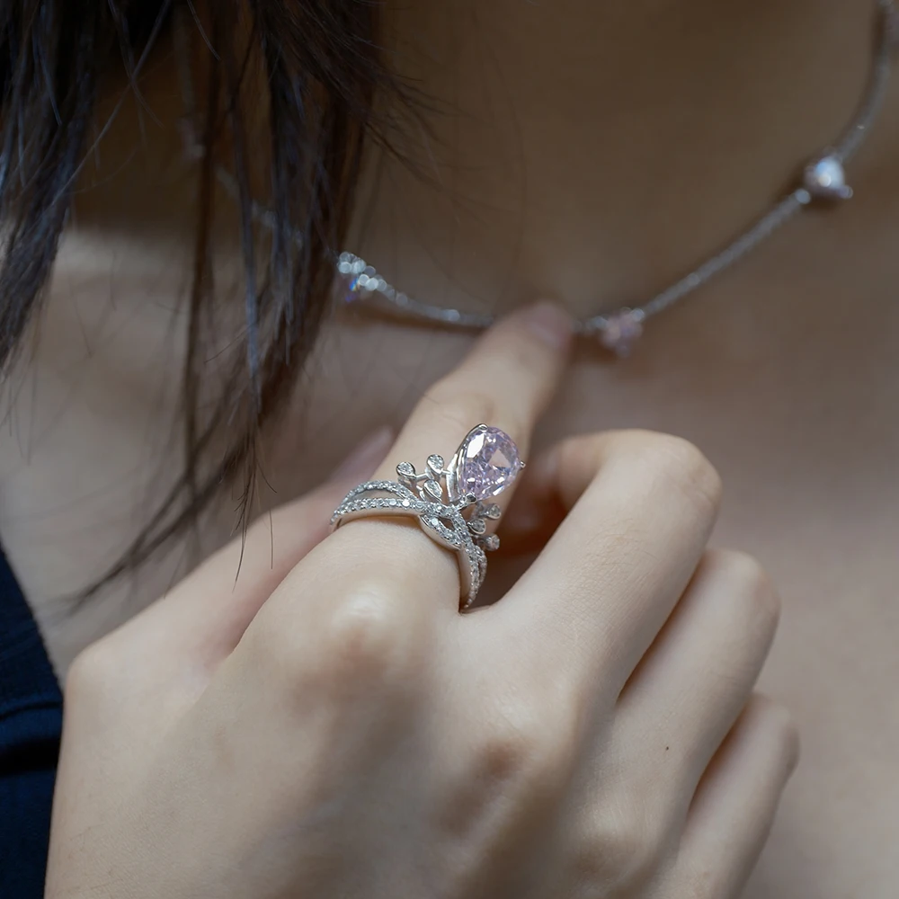 

Amorita Queen Crystal Crown Luxurious Rings women fashion jewelry