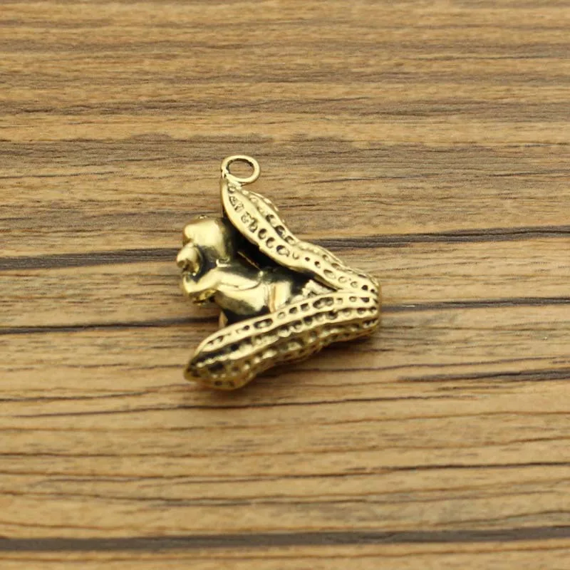 New Brass Peanut Baby Metal Figurine Retro Fai Da Te Ciondolo Accessori Miniature Lucky Peanut Baby Figurine Decorative