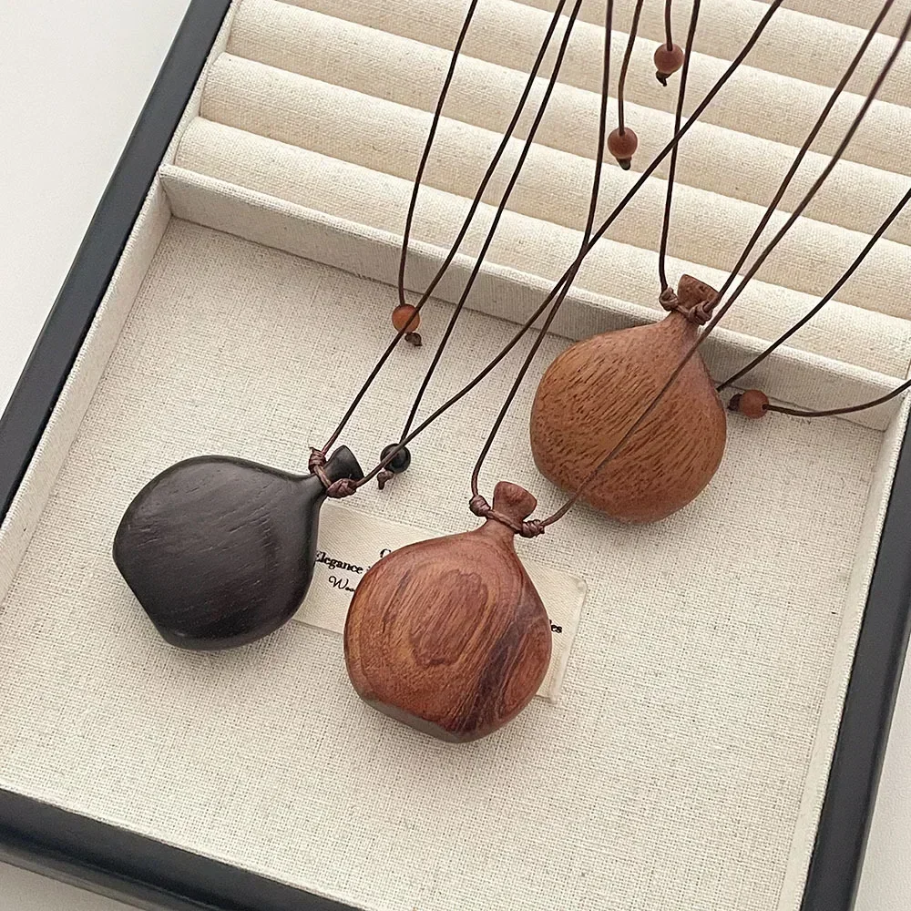 Wood Pendant Necklaces for Women